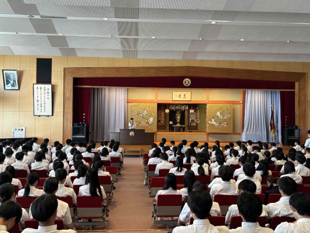 報恩の日の様子